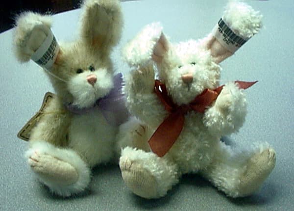Plush rabbit toys: Natalie Nibblenose and Nickie Nibblenose - Image 1