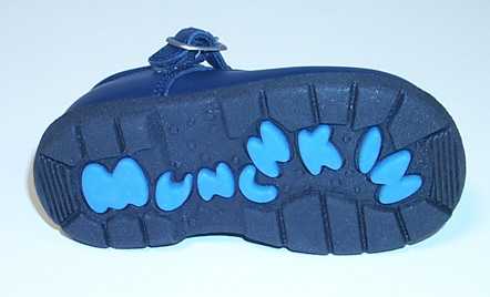Munchkin T-Strap girls' shoes - Image 1