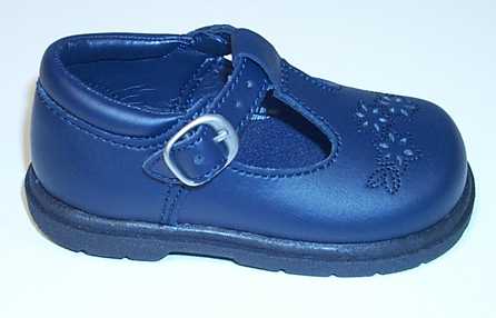 Munchkin T-Strap girls' shoes - Image 2