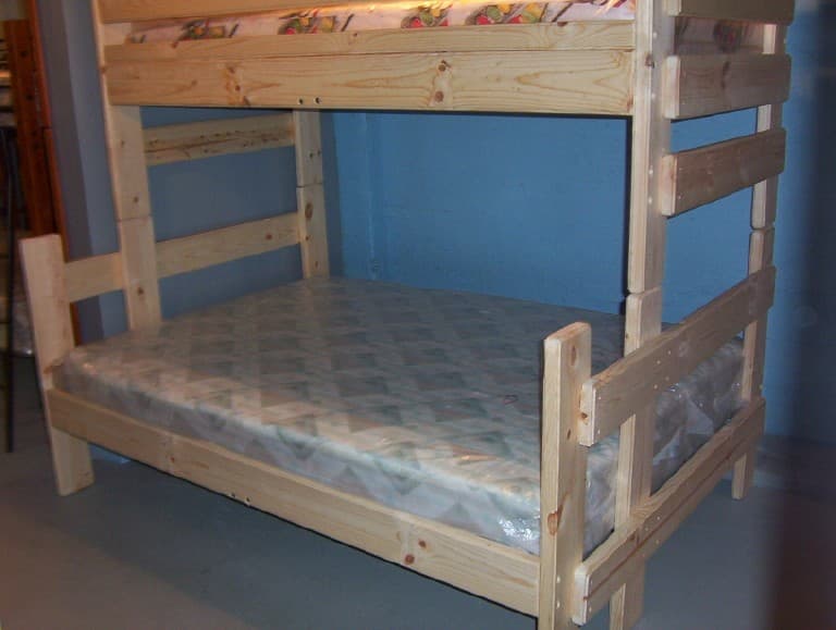 Wooden bunk beds: Twin/Twin, Twin/Double, and Loft Bunk - Image 2