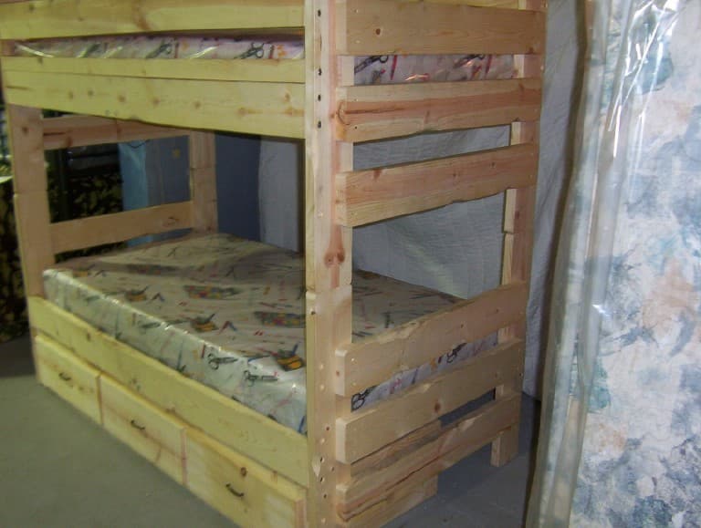 Wooden bunk beds: Twin/Twin, Twin/Double, and Loft Bunk - Image 3