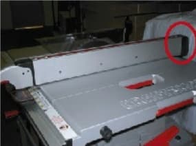 Table Saw's Rip Fence Assembly - Image 1