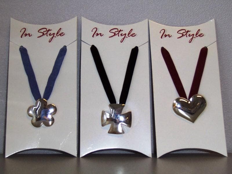 Children's Necklaces - Image 1