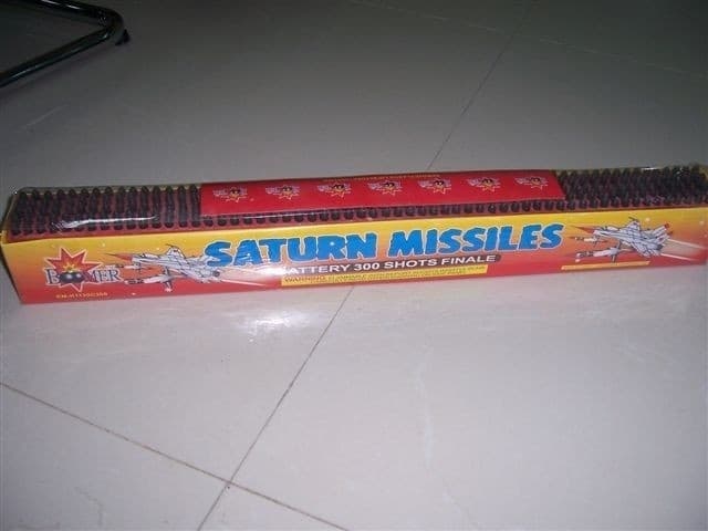 300-Shot Saturn Missiles Battery Fireworks - Image 1