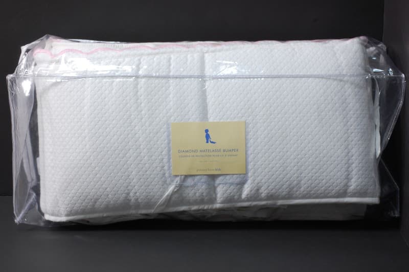 Matelassé Crib Bumpers - Image 1