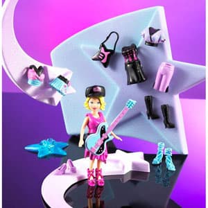 Various Polly Pocket dolls and accessories with magnets - Image 49