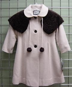 Girls' coats - Image 1