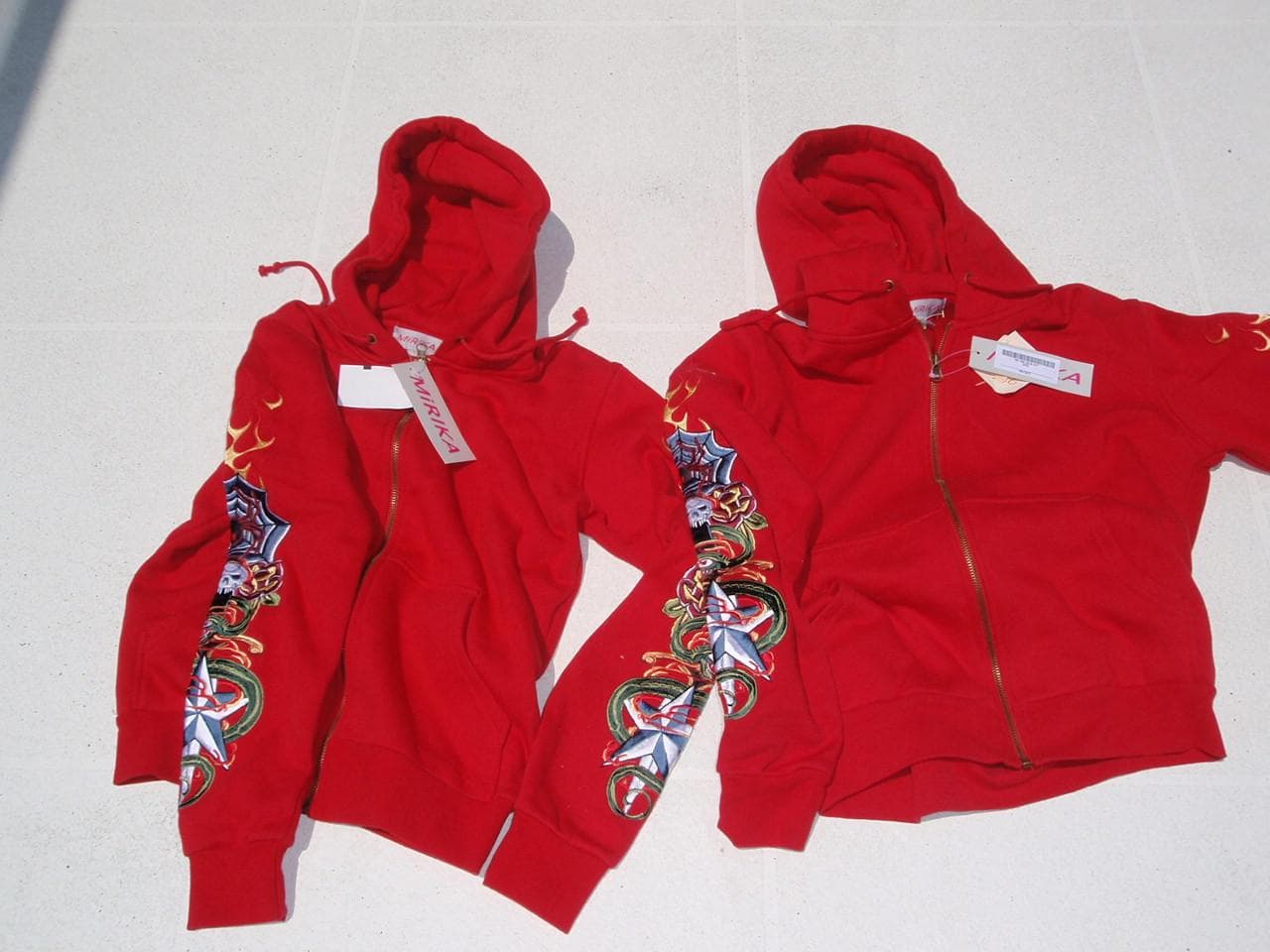 Hooded Jackets and Sweatshirts - Image 17