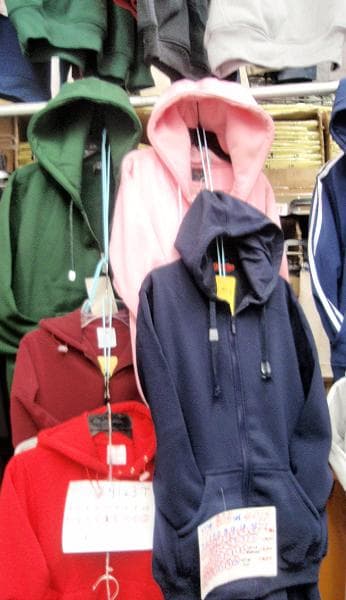Children's hooded sweatshirts and jackets - Image 1
