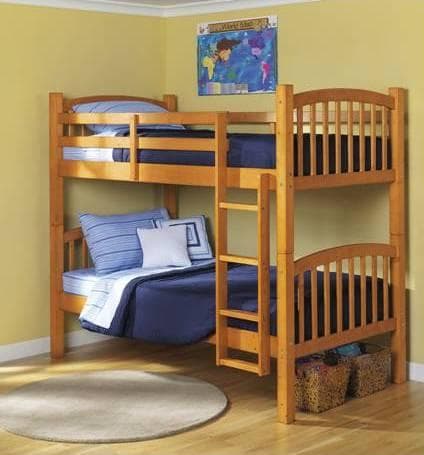 Wooden bunk beds - Image 1