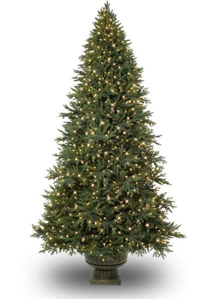 Pre-lit artificial Christmas trees - Image 1