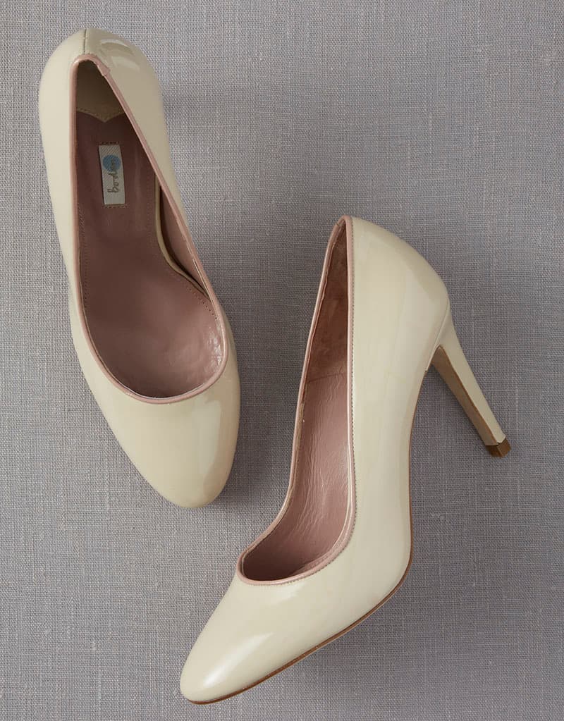 Kensington Court Women's Shoes - Image 2