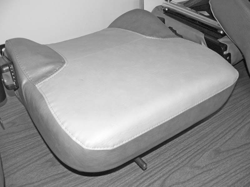 Hustler and BigDog riding mowers - Image 5