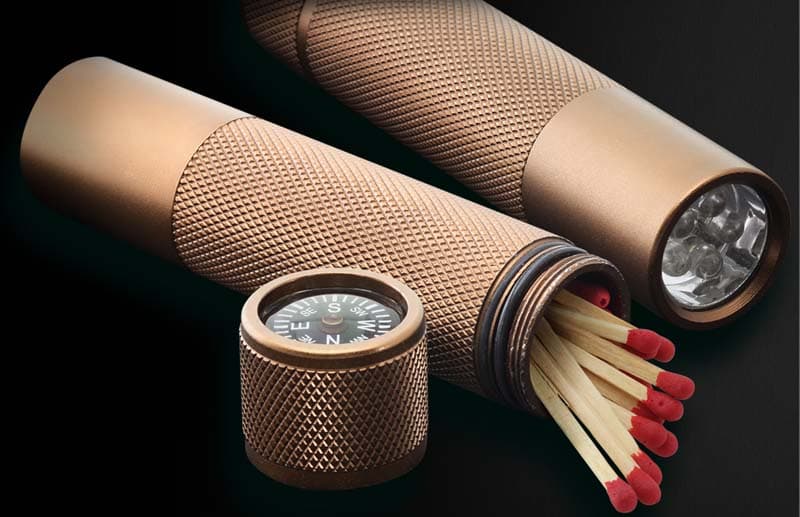 3-in-1 flashlight, compass and match holder - Image 1