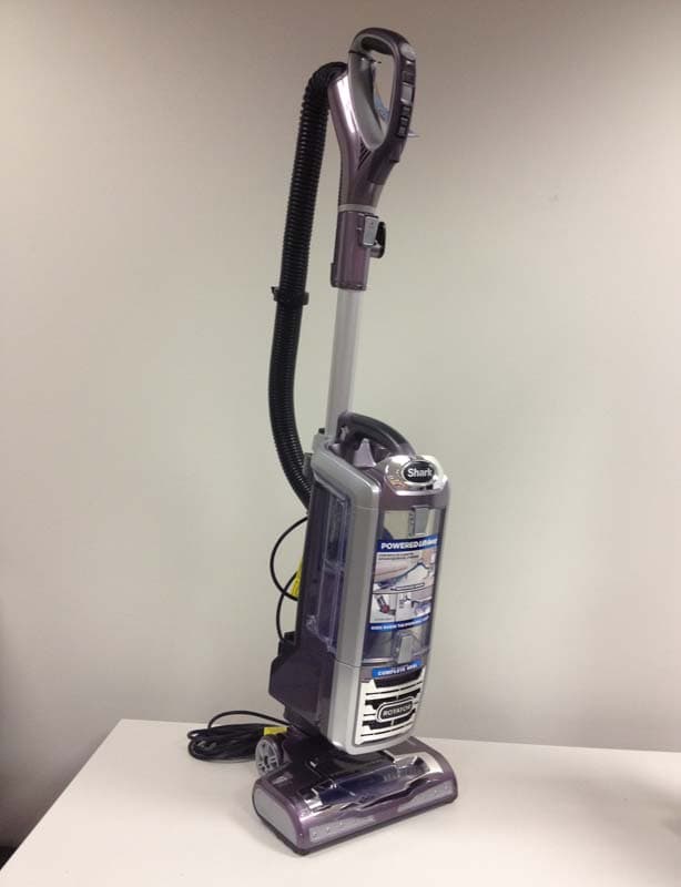 Shark Powered Rotator Lift-Away vacuum cleaners - Image 2