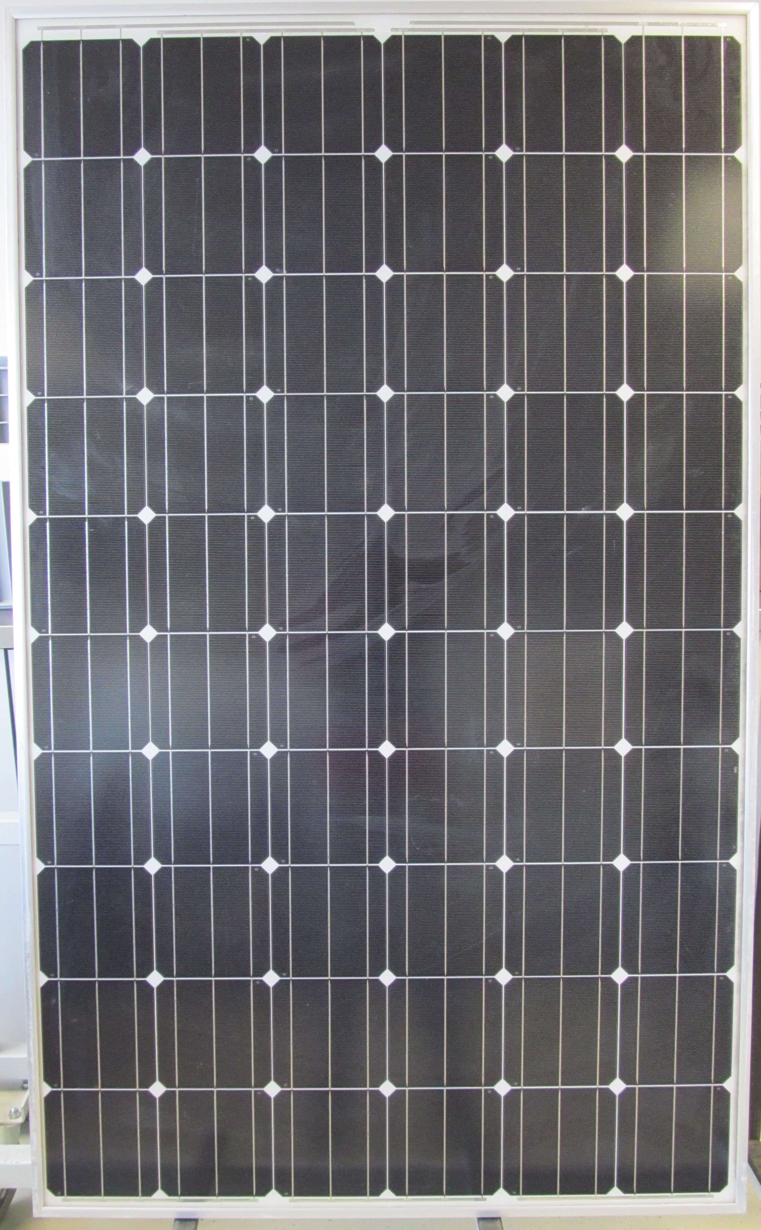 Roof-mounted Bosch solar panels - Image 3