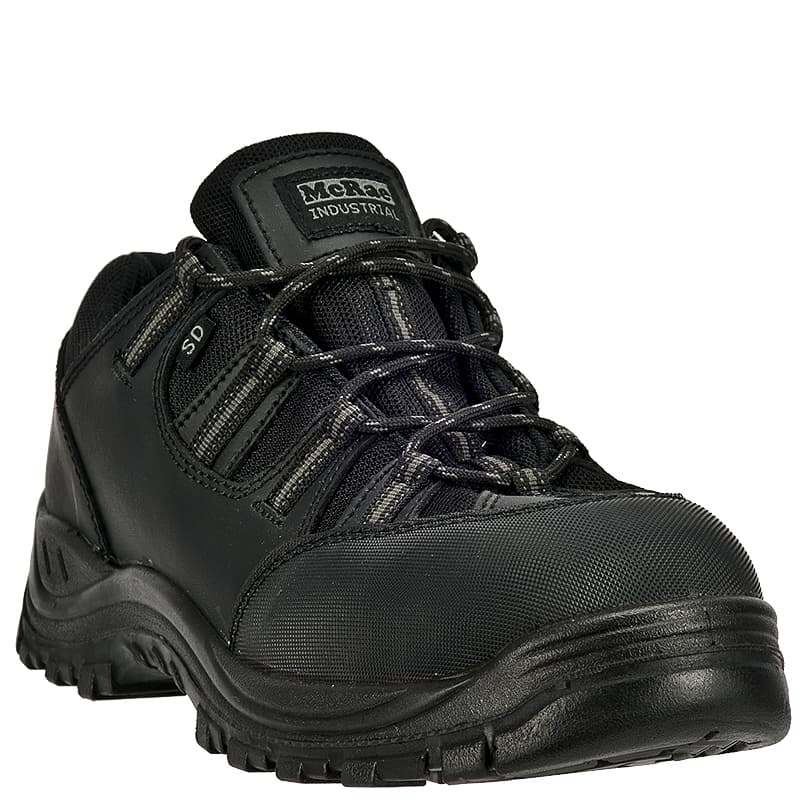 Safety boots and shoes - Image 3