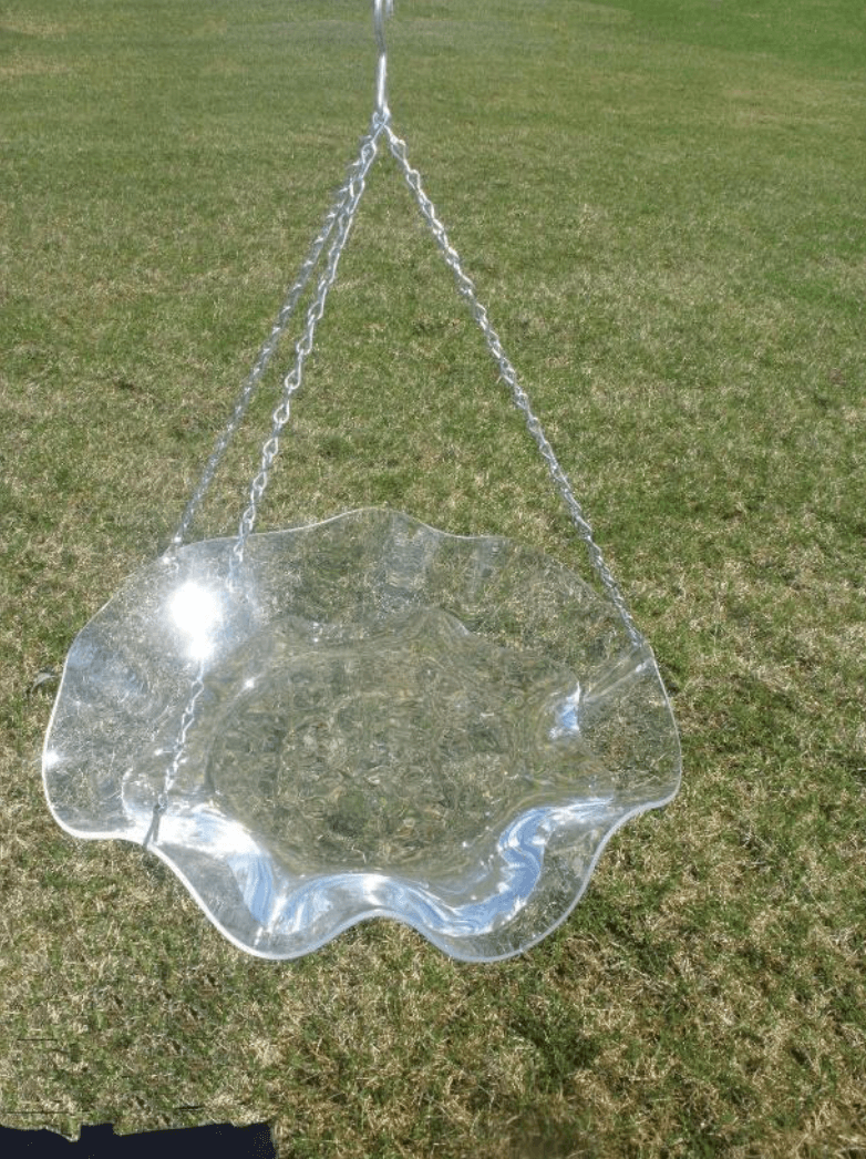 Birds Choice Hanging and Pole-Mounted Acrylic Bird Baths - Image 1