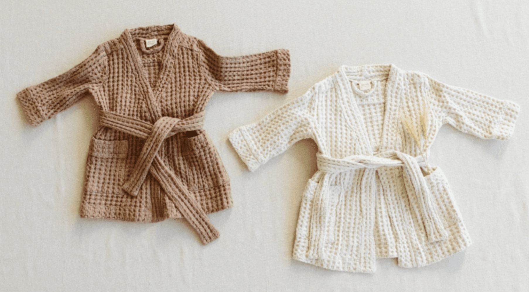 Children's robes - Image 1