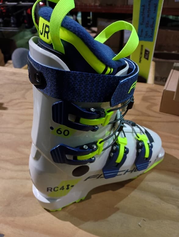 Fischer RC4 Junior Ski Boots - Image 1