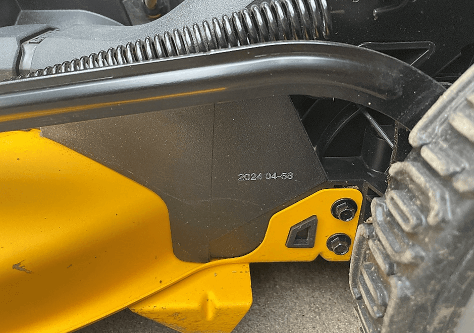 DeWALT Battery Push walk-behind mowers and DeWALT Battery Self-Propelled walk-behind mowers - Image 6