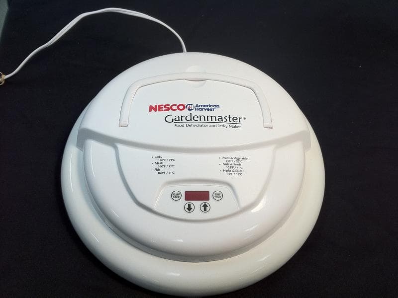 NESCO American Harvest Gardenmaster Food Dehydrator - Image 2