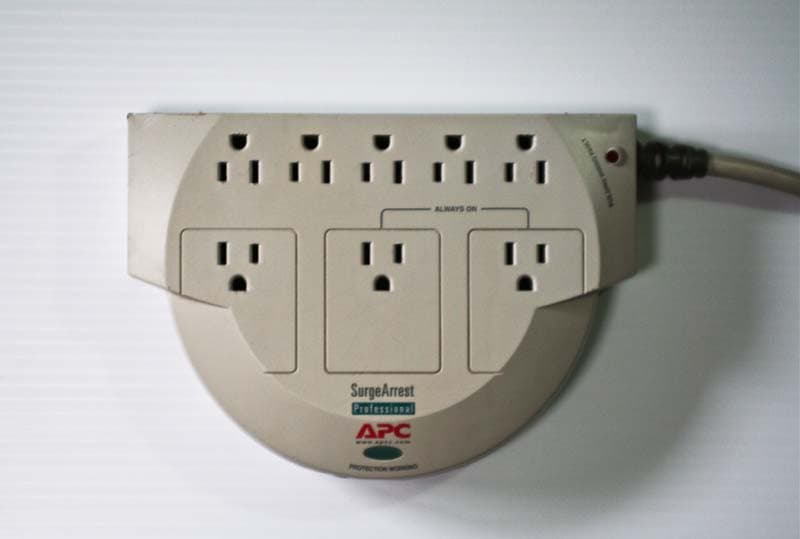 APC SurgeArrest surge protectors - Image 2