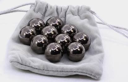 Sneaker Basel Double Magnetic Levitation Displays - Image 7