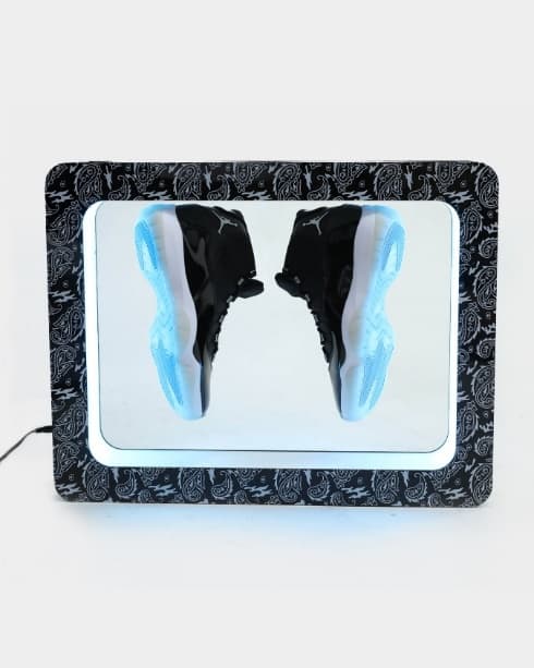 Sneaker Basel Double Magnetic Levitation Displays - Image 2
