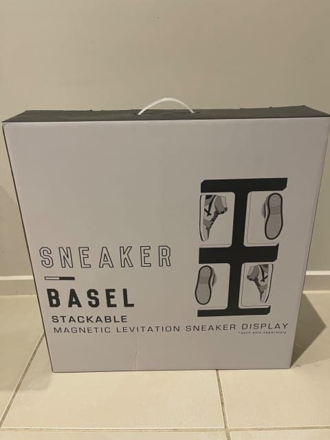 Sneaker Basel Double Magnetic Levitation Displays - Image 5