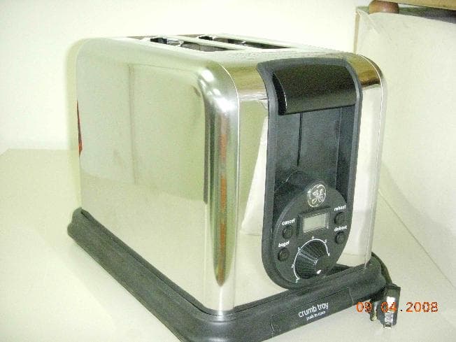 General Electric Toasters - Image 1
