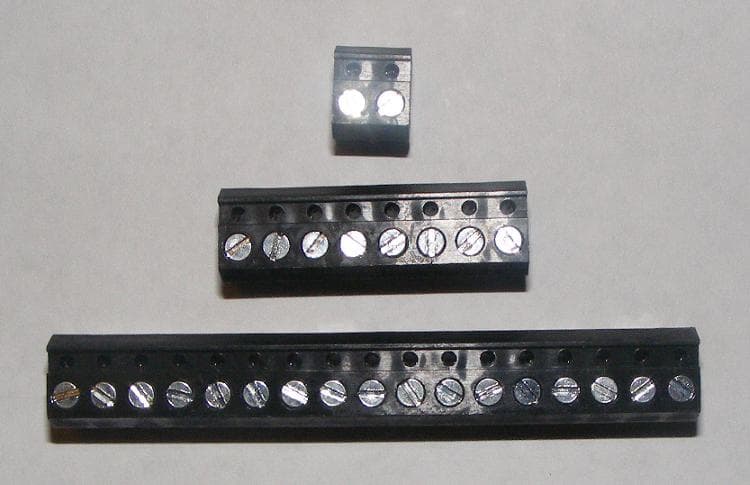 Connector kits used with electronic door lock control modules - Image 1