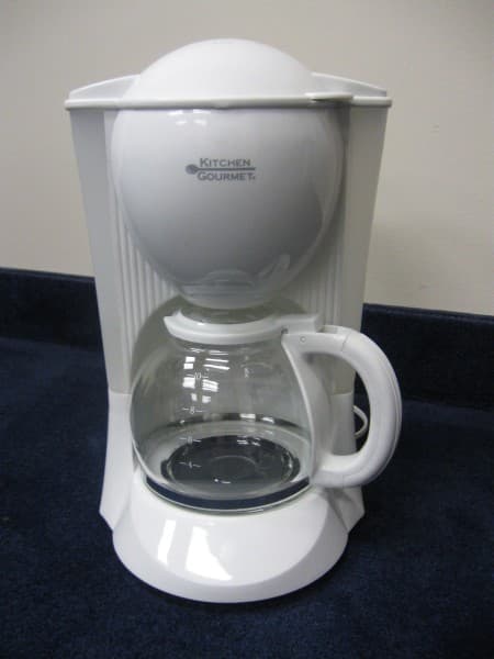 Signature Gourmet™ 12-Cup Programmable Coffeemakers and Kitchen Gourmet® 10-Cup Coffeemakers - Image 4